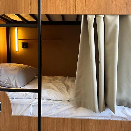 Deer & Hotel *